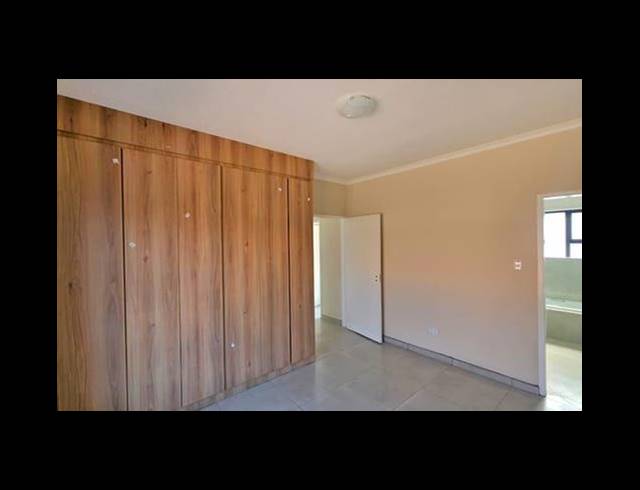2 BEDROOM TOWNHOUSE FOR SALE IN RIVERSDALE